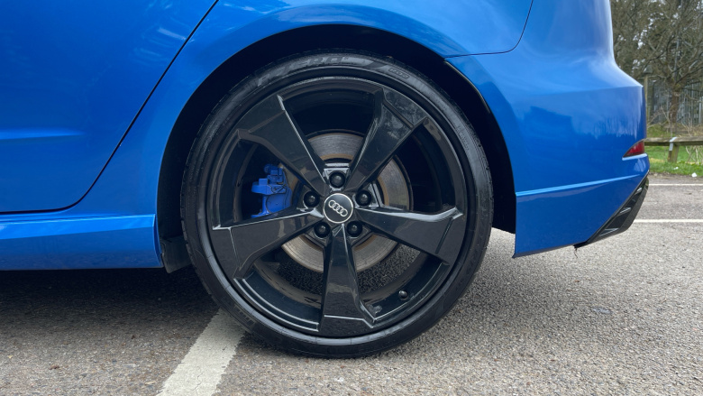 Audi RS3 RS 3 TFSI 400 Quattro 5dr S Tronic Petrol Hatchback